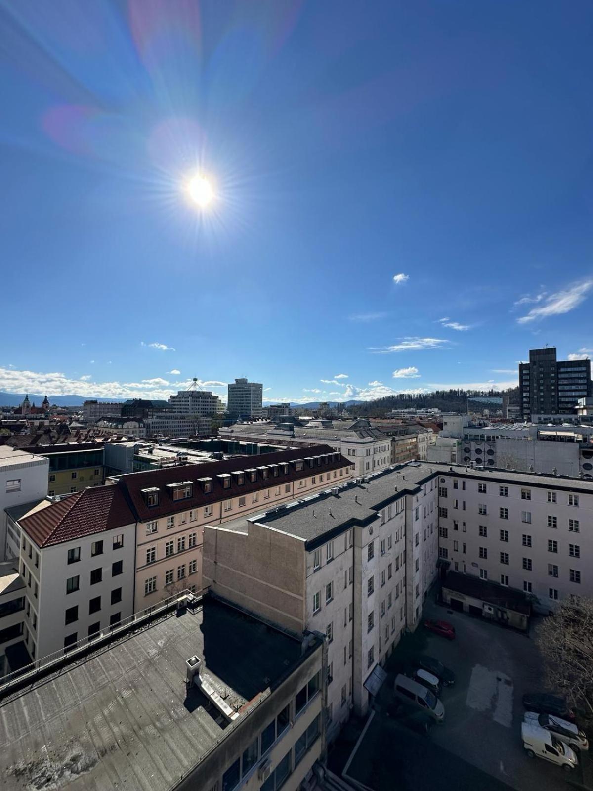 Appartement Ljubljana Center With A Castle View, Parking Extérieur photo
